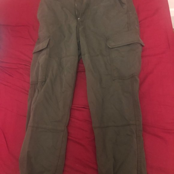 Uniqlo Olive Cargo Pants - Picture 2 of 3